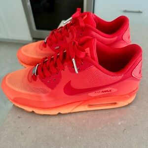 Like New Nike Air Max